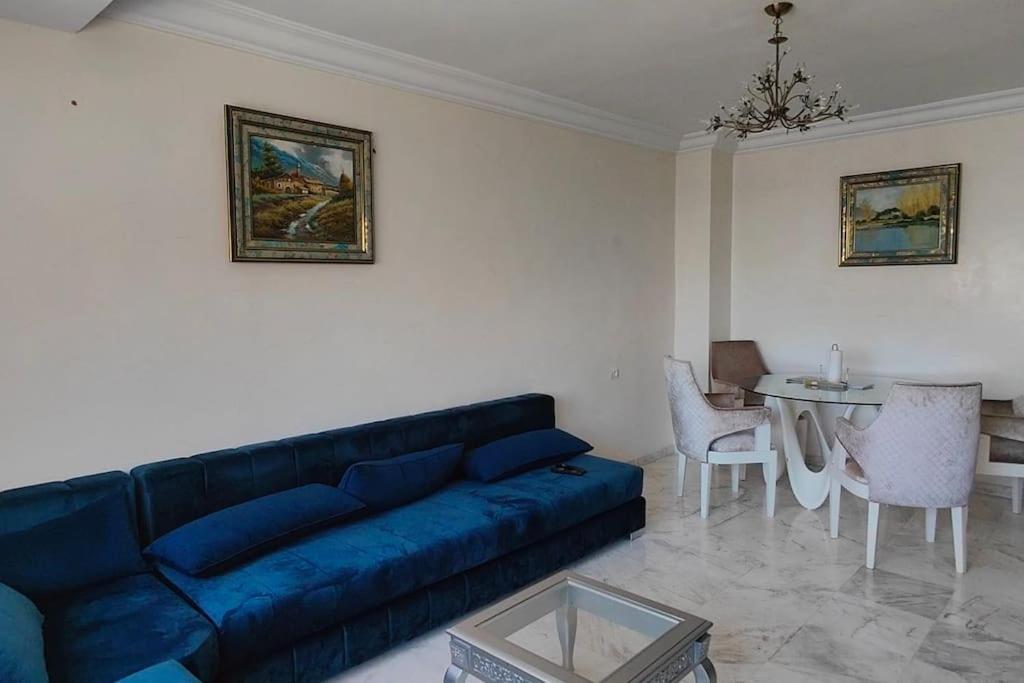 Appartamento Boulevard Oasis: Stylish 2br Retreat *